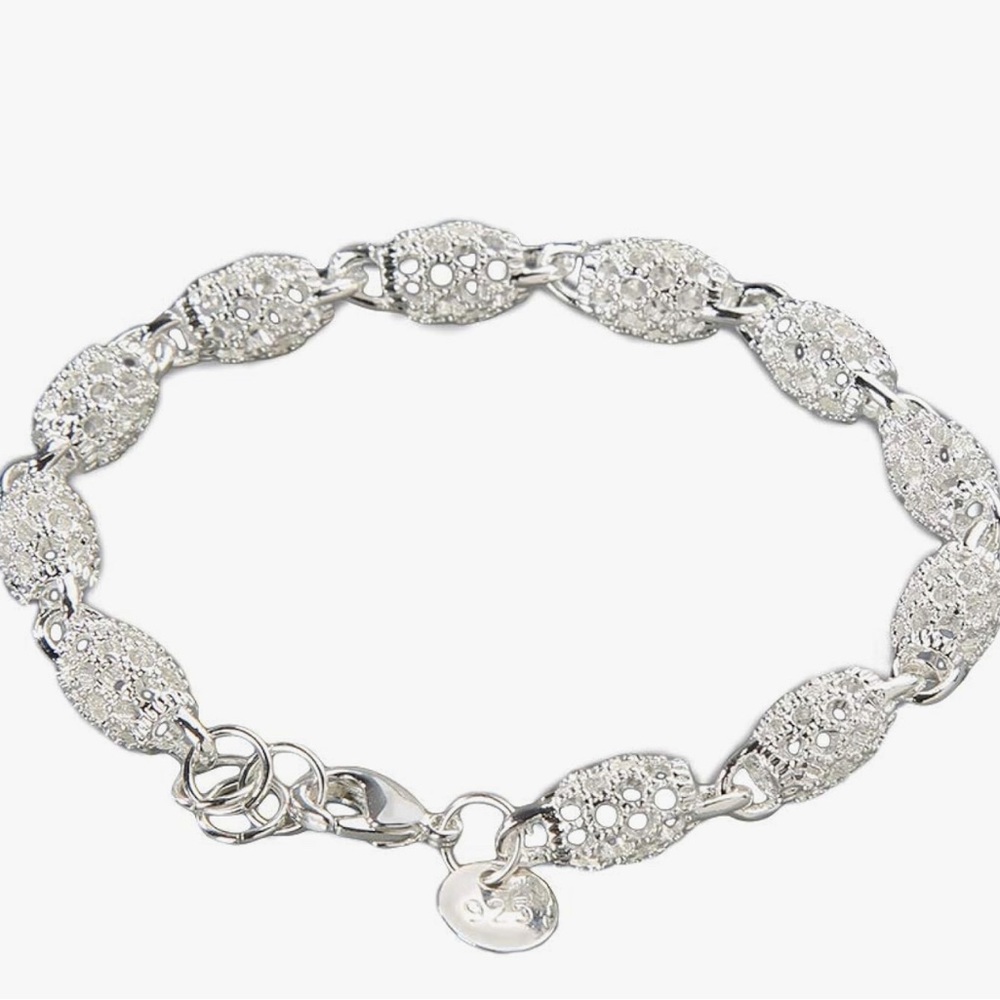 New. .925 Sterling Silver Hollow Chain Bracelet